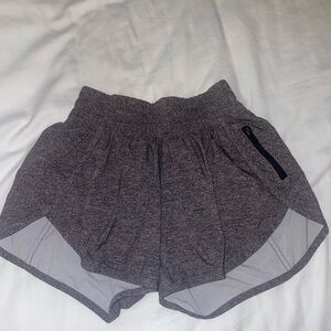 Lululemon shorts Hotty Hot High Rise 4"